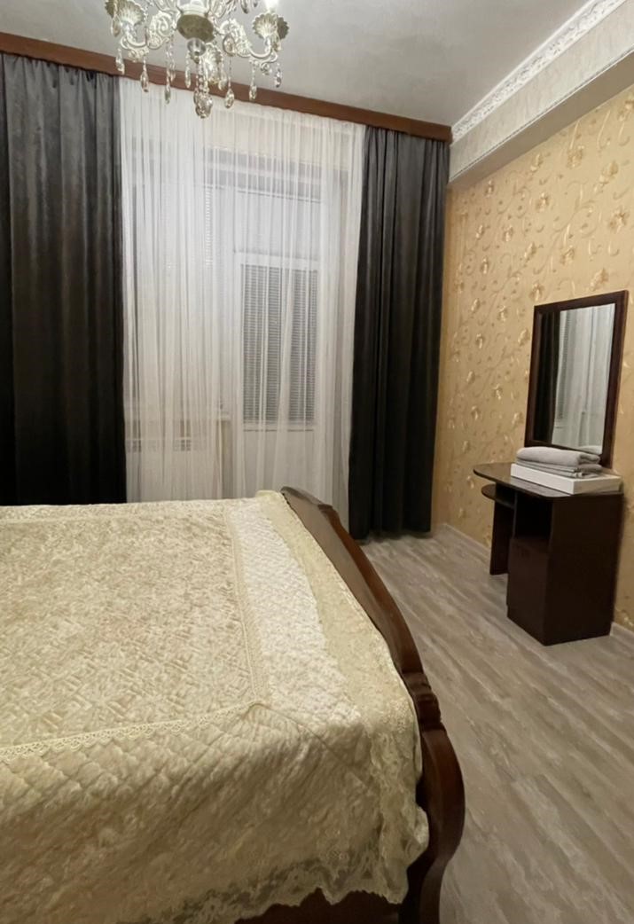 2-х комнатная 100 м²