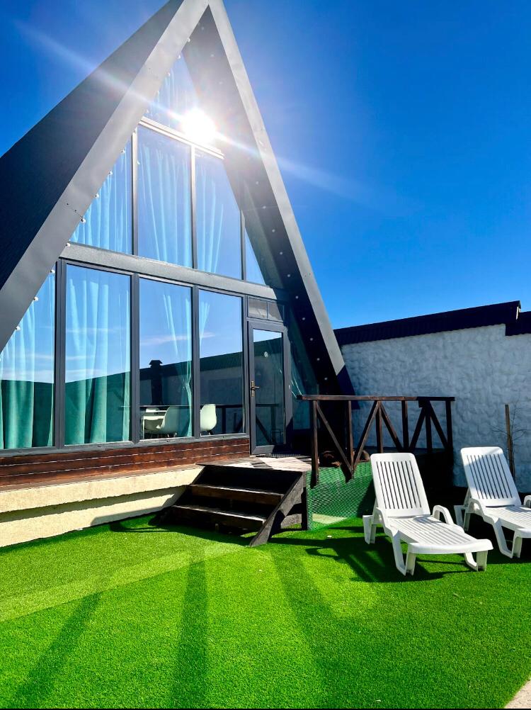 Гостевой дом "Friends House" 75 м²