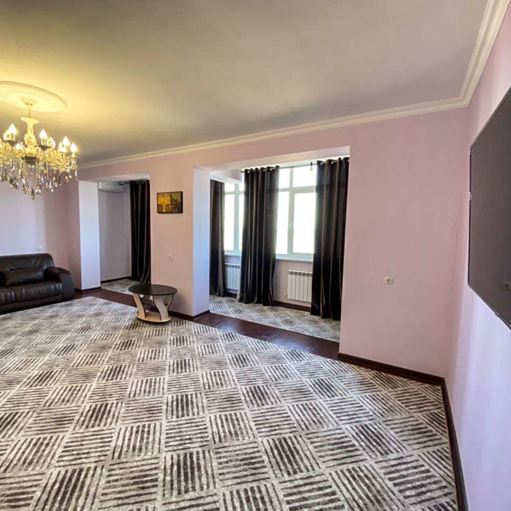 3-х комнатная 130 м²