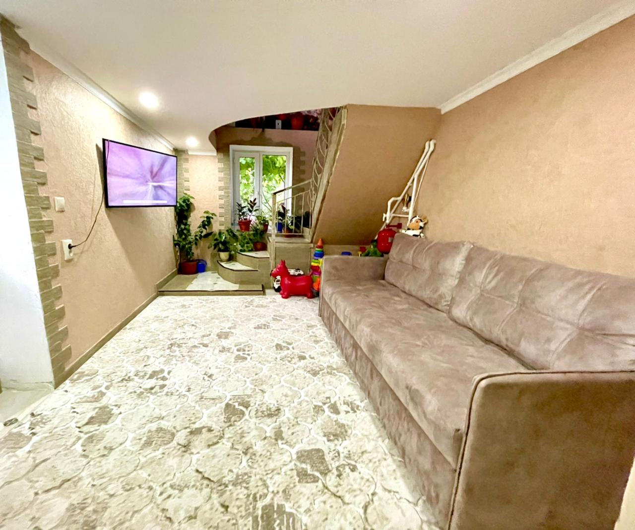 Гостевой дом в Чох-Коммуне 100 м²