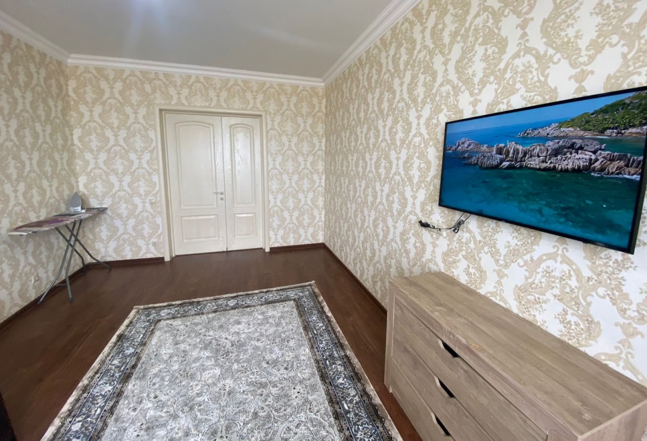 Квартира 2-х комнатная 76 м²