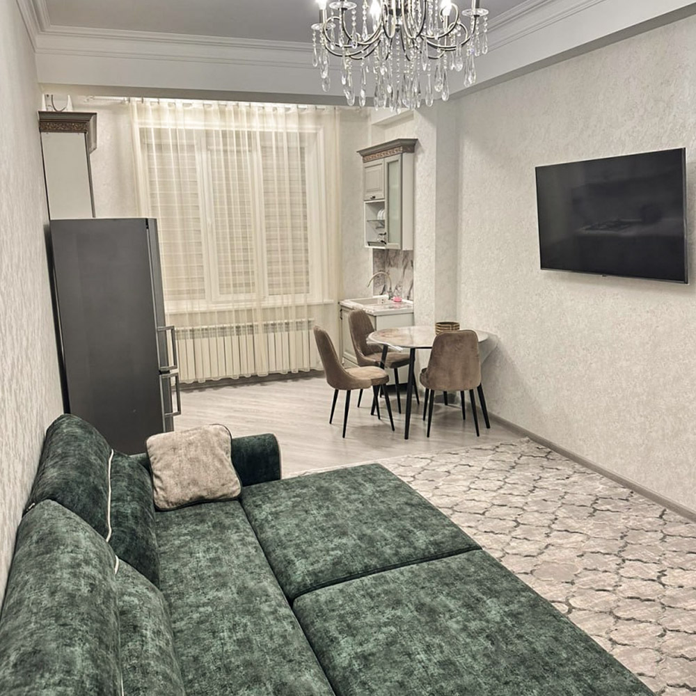 1 комнатная 60 м²