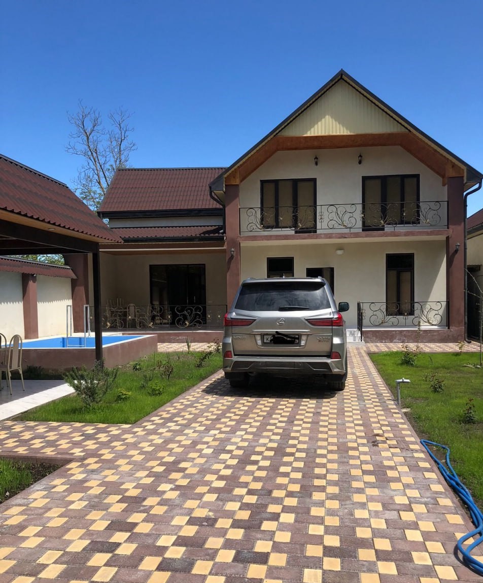 Гостевой дом "Дача в лесу" 160  м²