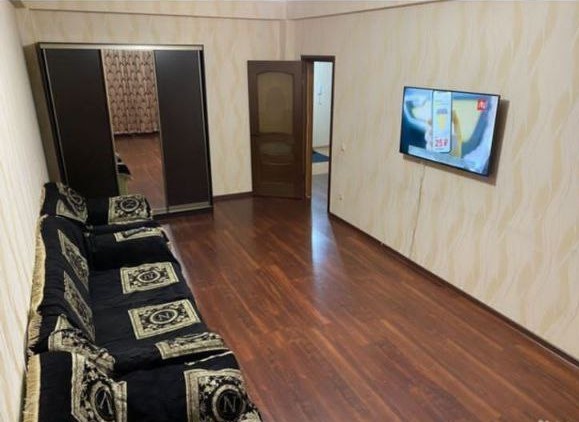 Квартира 2-х комнатная 90 м²