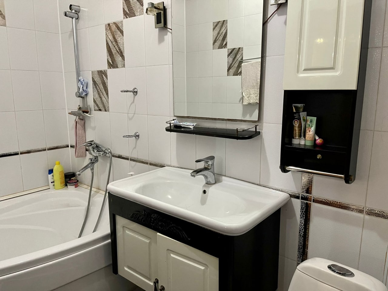 1-комнатная 70 м²