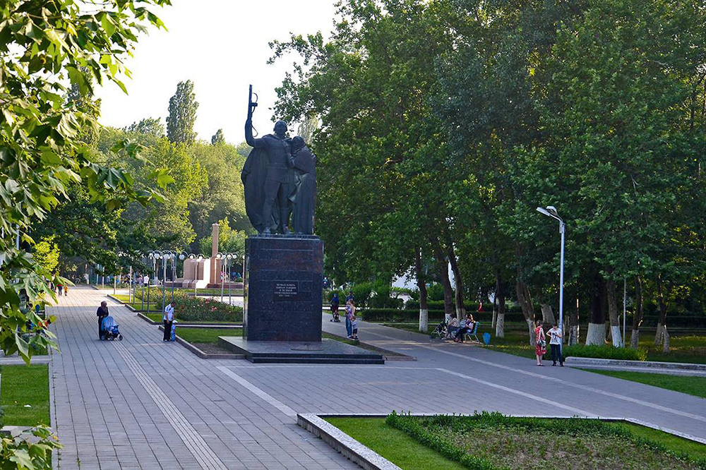 Парк Ленинского комсомола Парк Ленинского комсомола